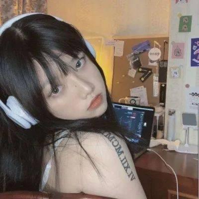 头像小孩吃瓜搞笑女生,萌娃吃瓜搞笑瞬间，萌翻网友