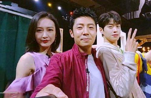 吃瓜 小品,一场爆笑小品的欢乐盛宴