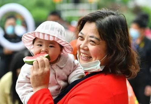 吃瓜群众谢女士,揭秘娱乐圈幕后故事