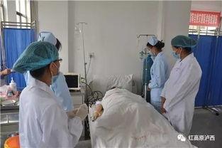 医生在医院吃瓜