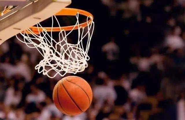 篮球少年吃瓜,揭秘球场背后的趣味故事