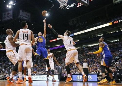 篮球总决赛吃瓜