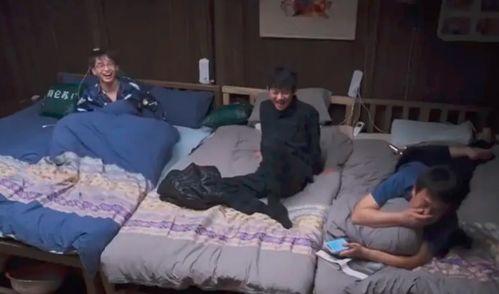 穿睡衣吃瓜,揭秘穿睡衣吃瓜的独特魅力