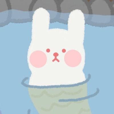 情侣头像小熊吃瓜,情侣头像中的小熊吃瓜趣事