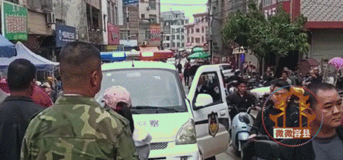 砖文街吃瓜现场,揭秘街头美食背后的故事