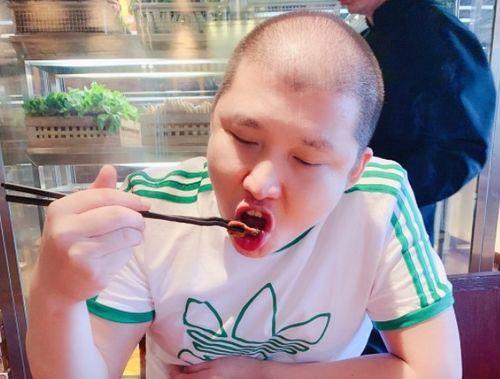 辛巴在线吃瓜,揭秘娱乐圈幕后真相