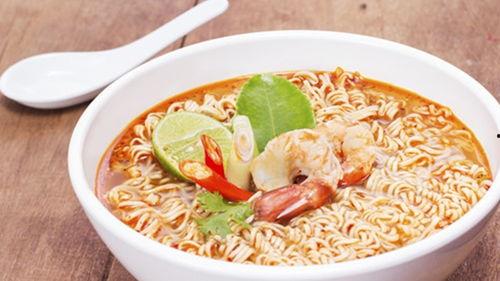 瓜娃子吃泡面图片,瓜娃子泡面美食时光