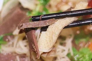 放血吃瓜,揭秘血腥美食背后的文化内涵