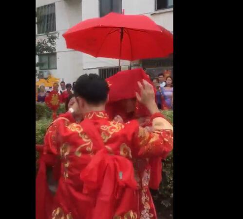 盐城吃瓜婚礼视频,一场别开生面的欢乐盛宴