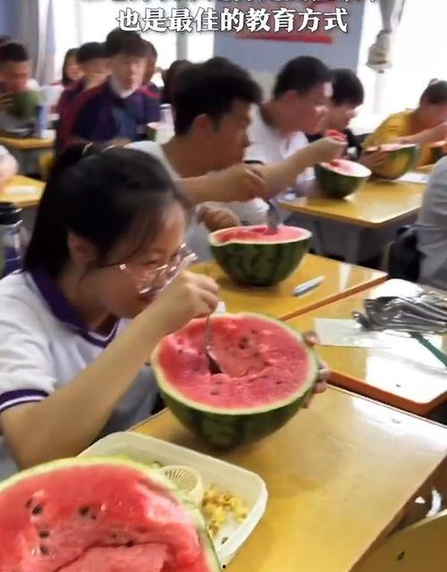 南京吃瓜教室视频,揭秘当地美食背后的故事与风味