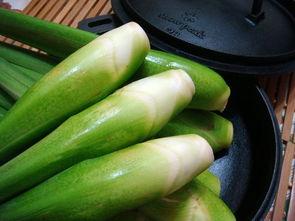 吃瓜会湿气重,湿气重？揭秘夏日消暑与养生之道