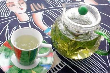 喝茶吃瓜打游戏