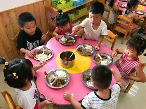 幼稚园吃瓜吃席,吃瓜吃席的快乐童年