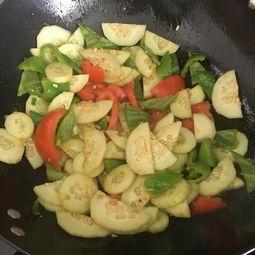 白瓜可以炒辣椒吃吗减肥,美味减肥新选择