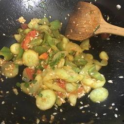白瓜可以炒辣椒吃吗减肥,美味减肥新选择